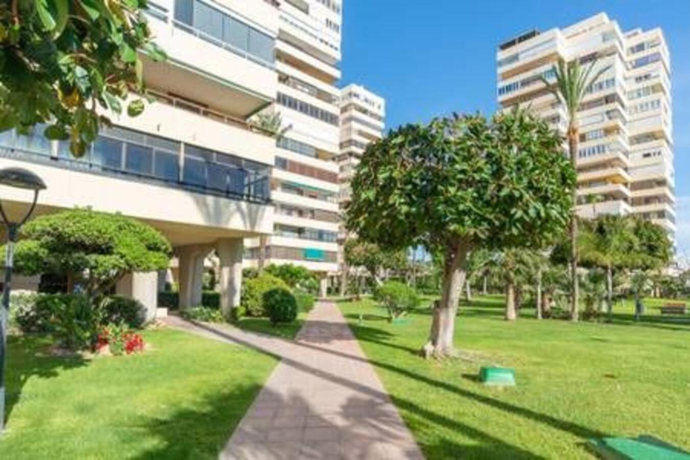 Playamar Waterfront Exclusive Apartment And Views Tower 2 Fl 14 Torremolinos Kültér fotó